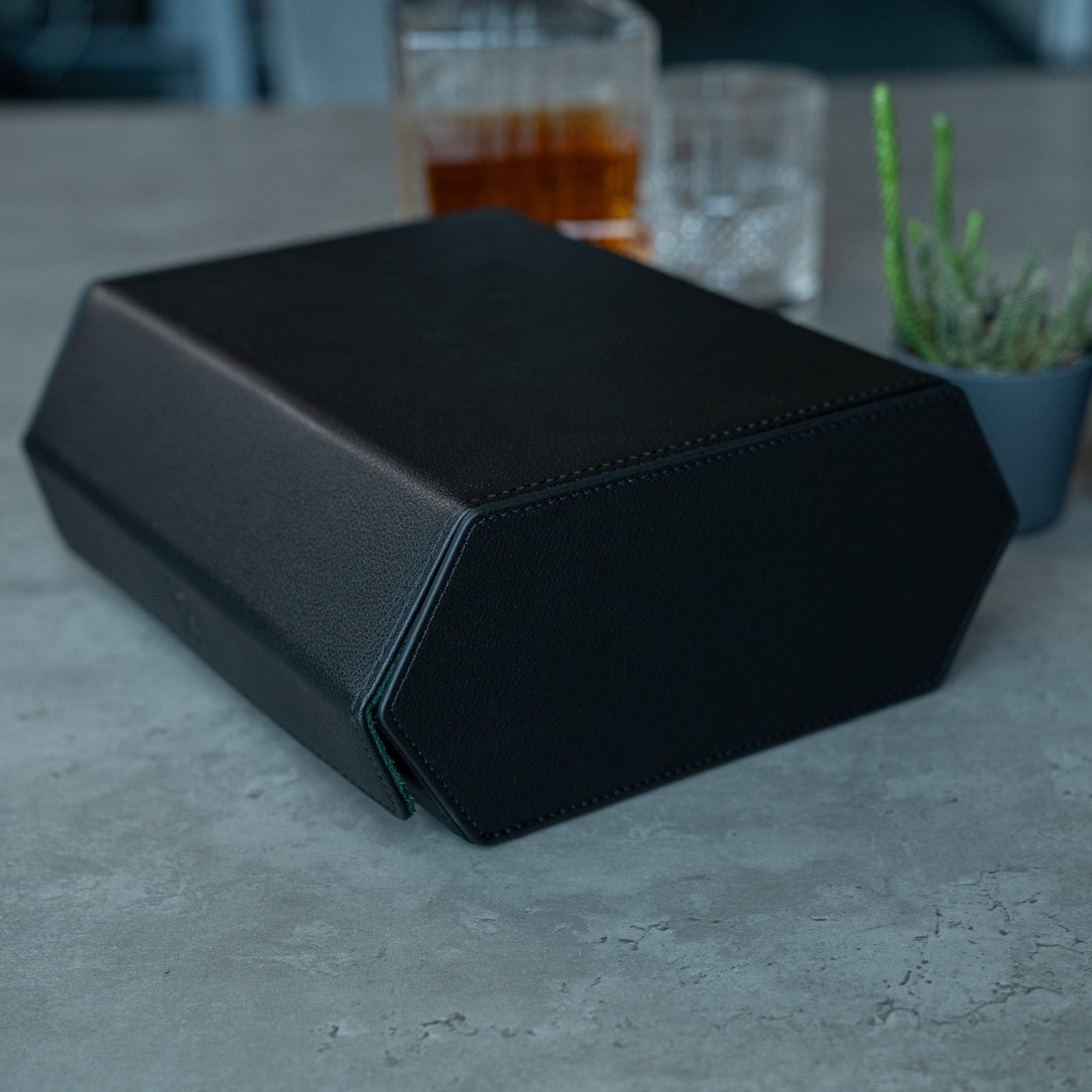 Hexagon Black Green 8 Slot Watch Box