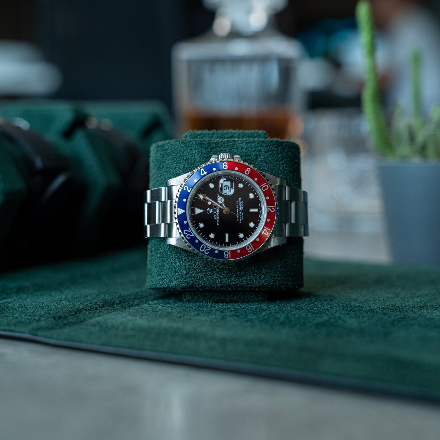 Hexagon Black Green 8 Slot Watch Box