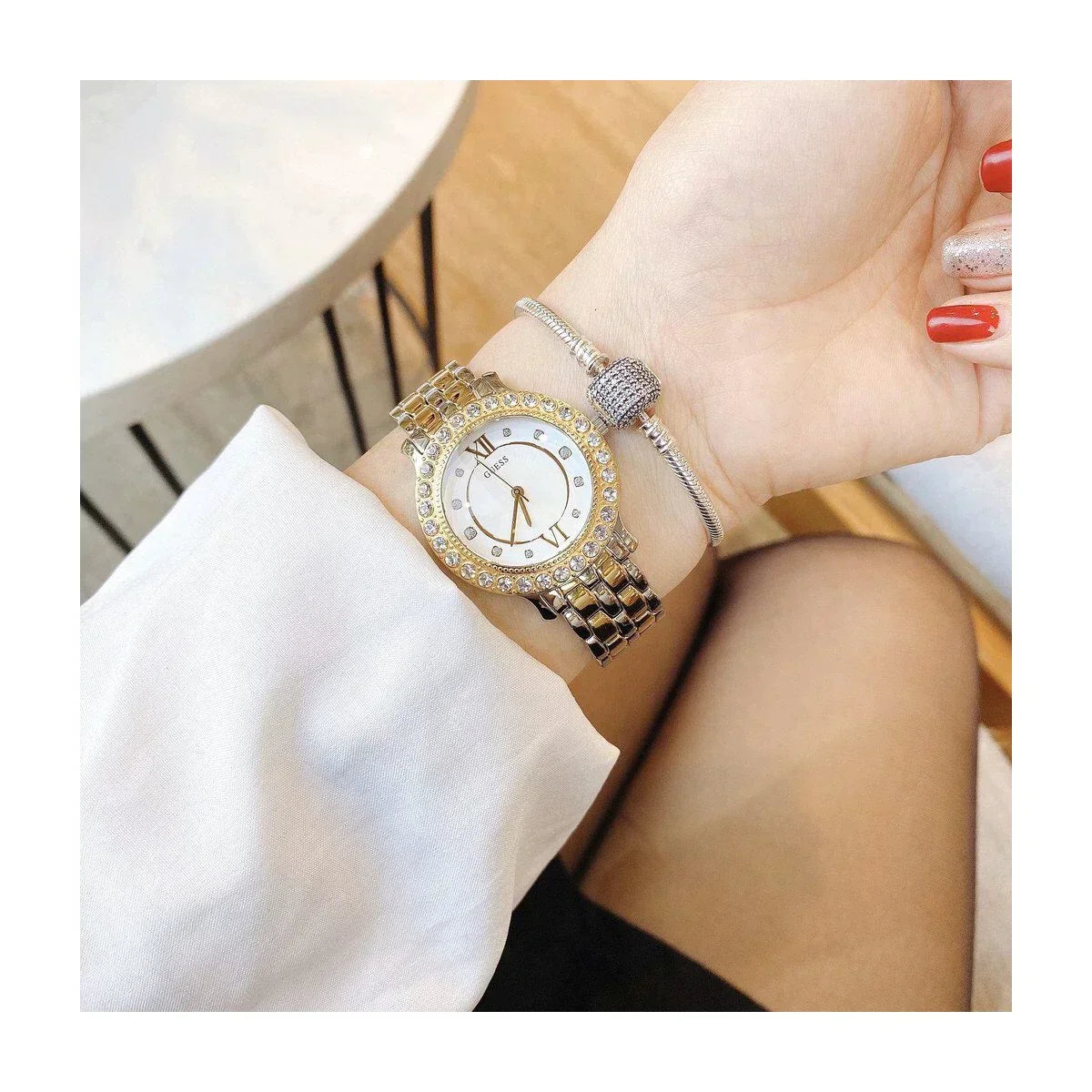 Guess W1062L4