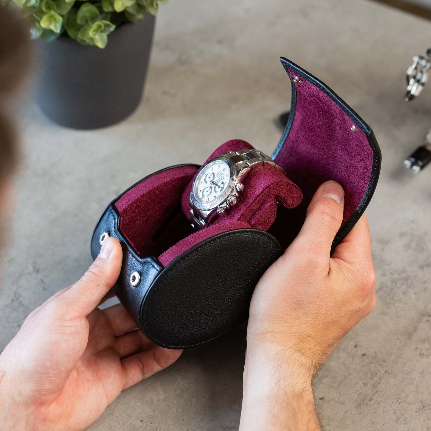 Single Travel Roll - Black Cherry